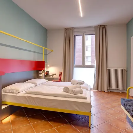 Meininger Garibaldi * Milan