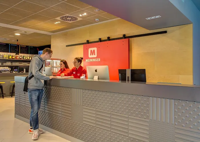 Meininger Garibaldi Hostel Milánó