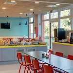 Hostel Meininger Garibaldi *