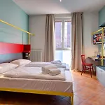 Hostel Meininger Garibaldi
