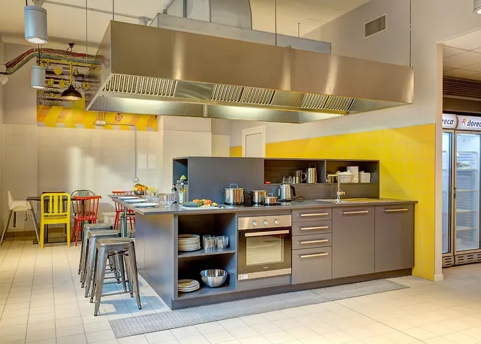 مينينغر ميلانو غاريبالدي * ميلان